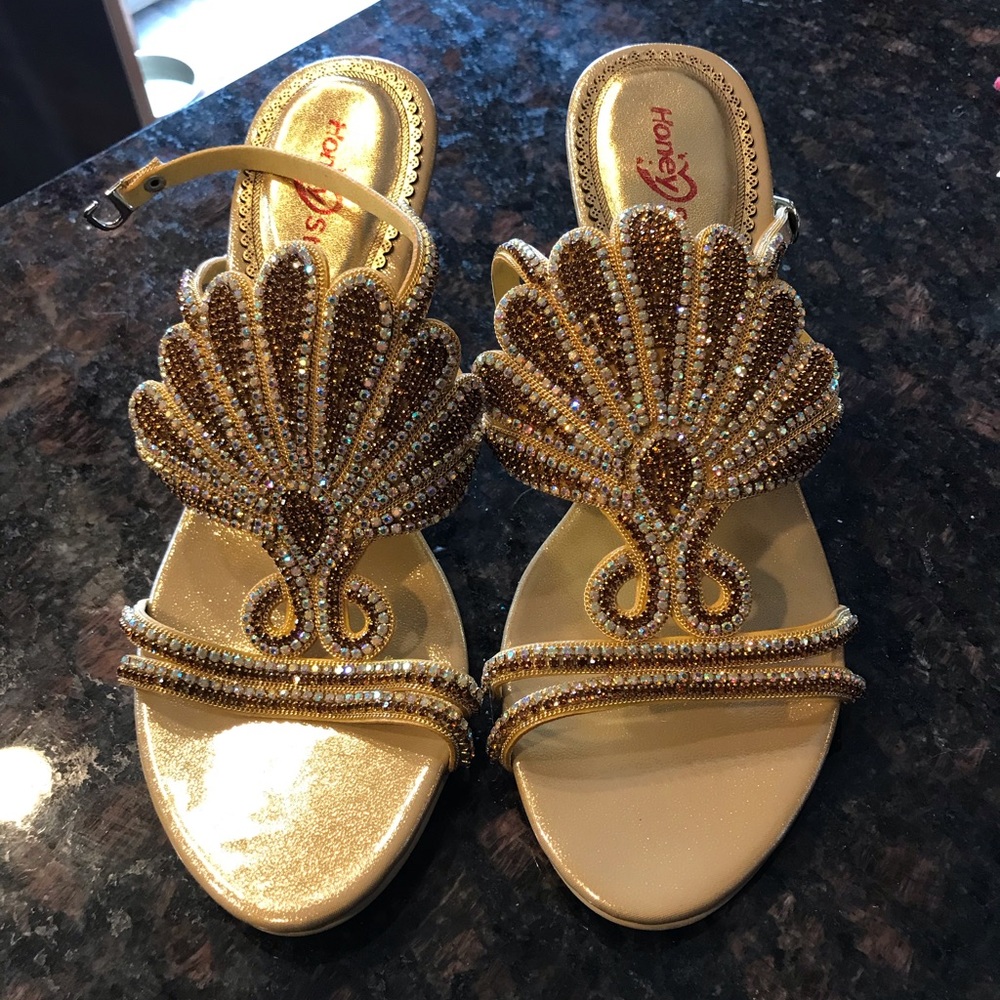 Gold heels size 6